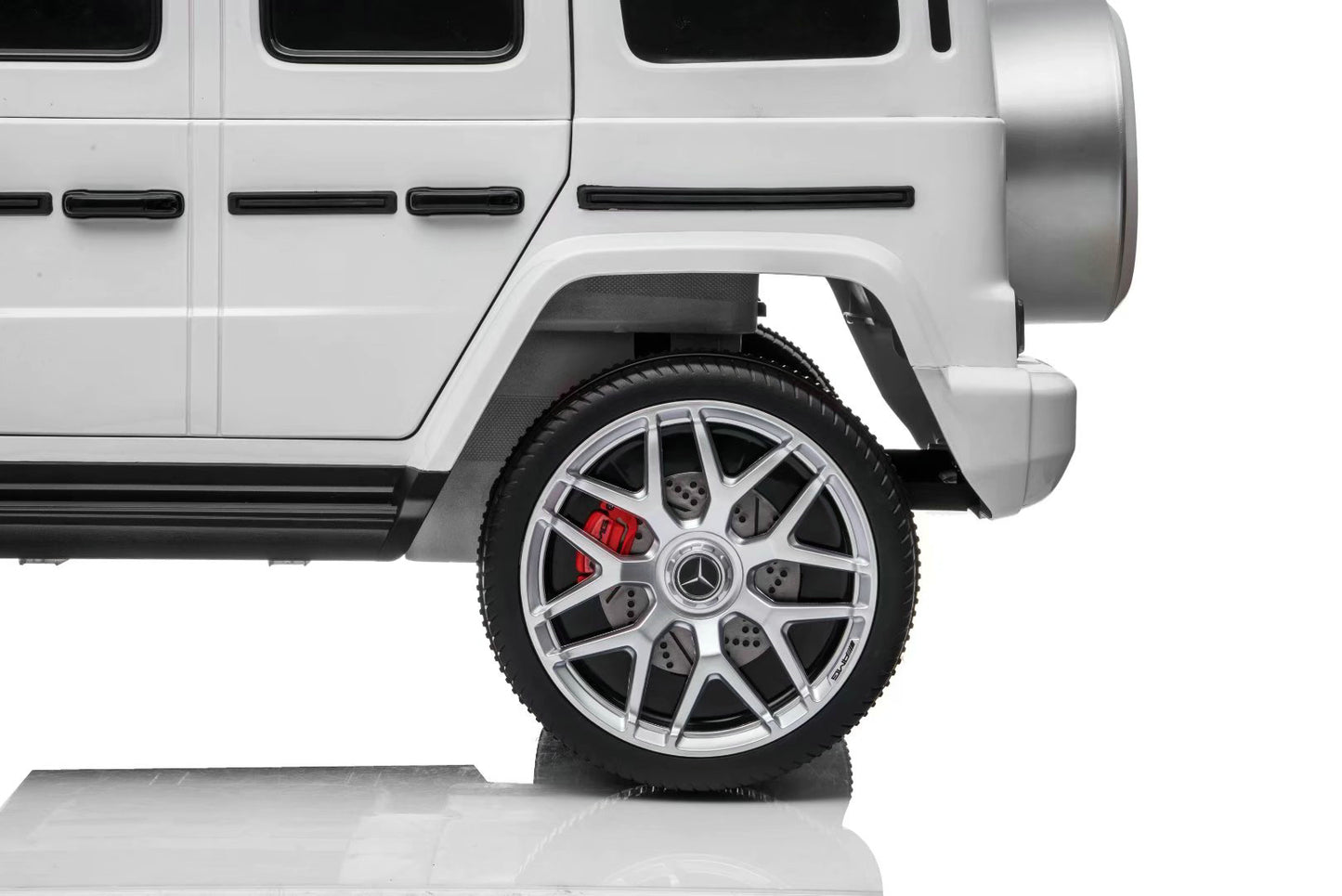 MERCEDES_BENZ_G63_24VOLTS_2-SEATER_GWAGON_RIDE_ON_CAR_24V_ToyCarsCanada_24volts_24VG63_4X4