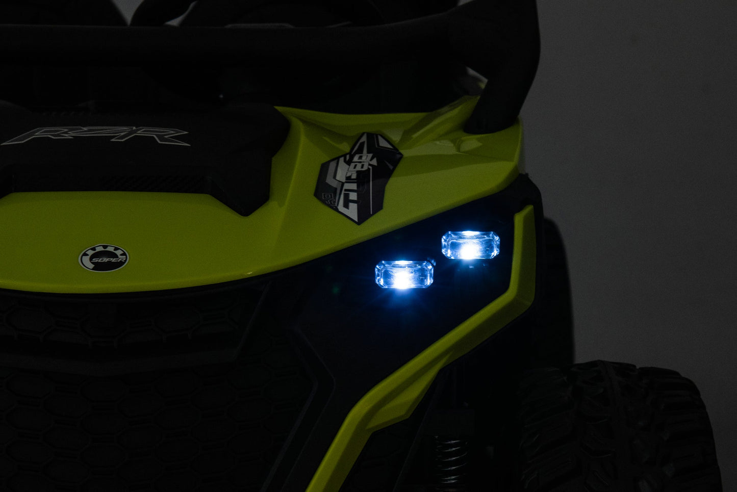 24V Kids Ride-On UTV Blade Runner 4x4 2-Seater – Ultimate Off-Road Dune Buggy Adventure Car!