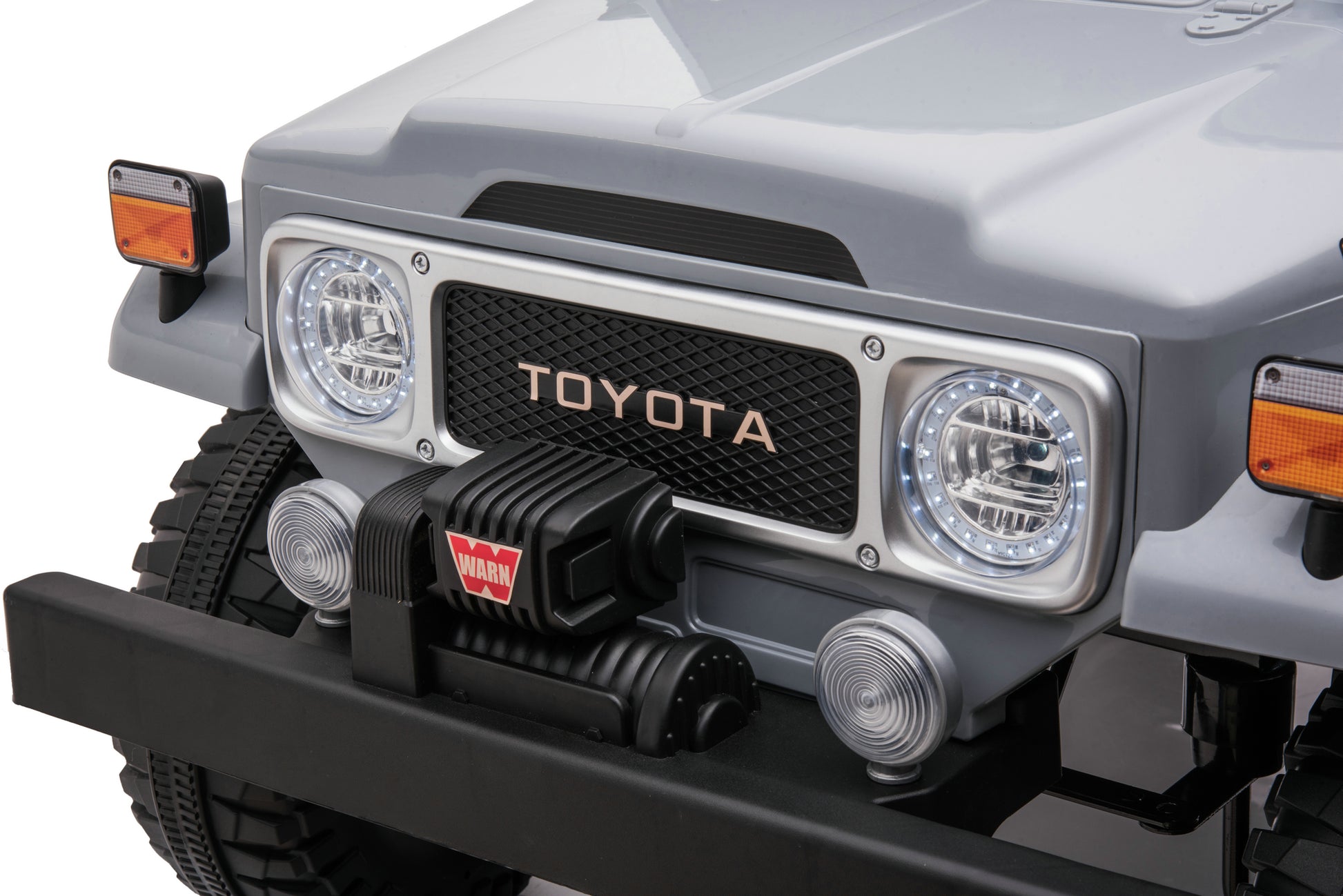 24VOLTS_2_SEATER_FJ40_FJ_CRUISER_TOYOTA_LAND_CRUISER_RIDE_ON_CAR_2_SEATER_TOY_CARS_CANDA_