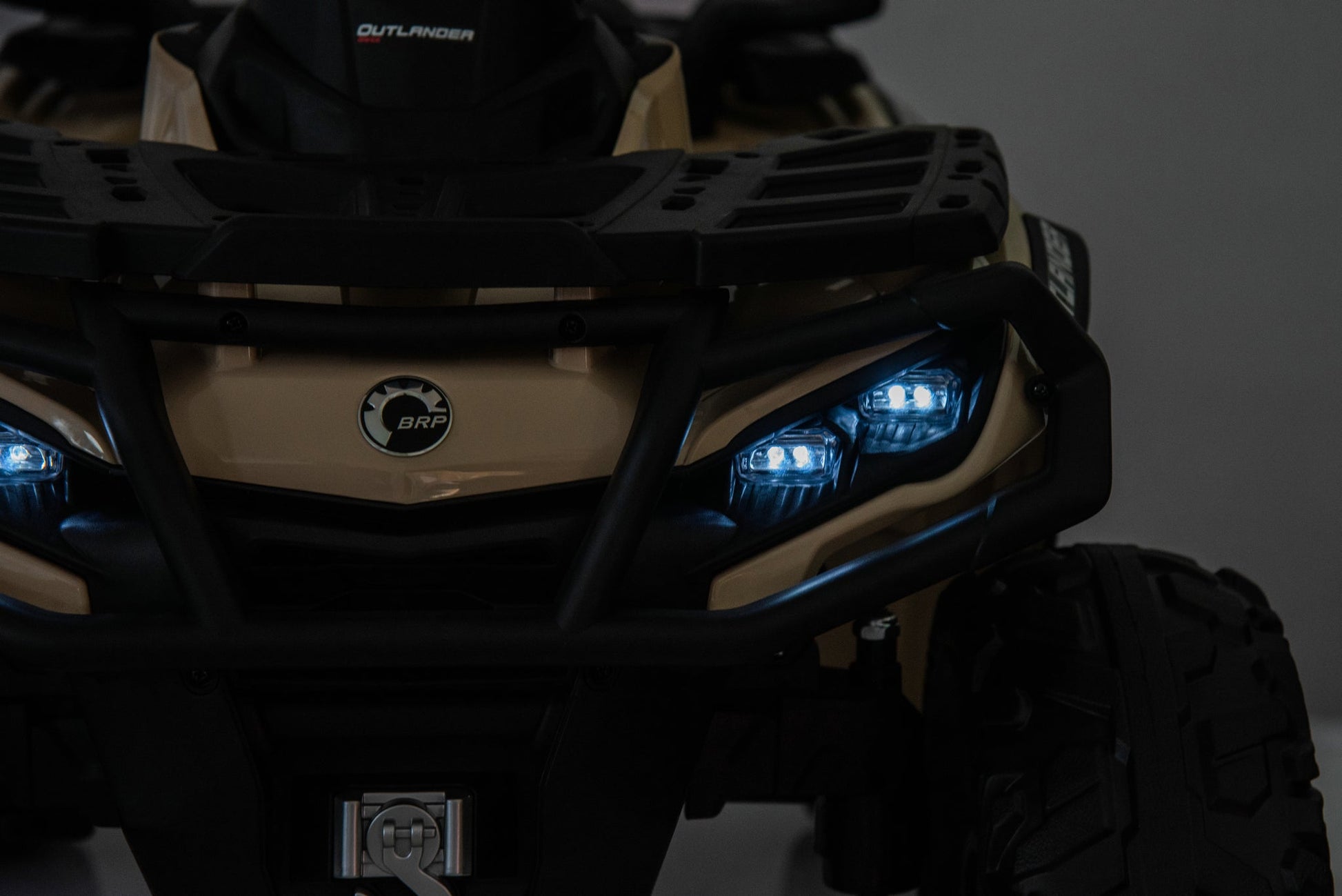 Can-Am_ATV_Outlander_24v_4x4_atv_2_seater_offroad_sonicteck_kids_atv_2_seater_atv_ride_on_car_electric_atv_for_kids_sonicteck_toy_cars_canada_atv_ride_on_Electric_kids_quad_ride_on