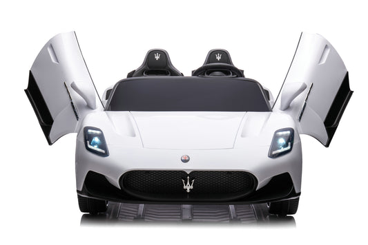 MASERATI_BRUSHLESS_RIDE_ON_CAR_24VOLTS_BRUSHLESS_MASERATI_MC20_24V_RIDE_ON_CAR_TOY_CARS_CANADA_with_doors_opening_up