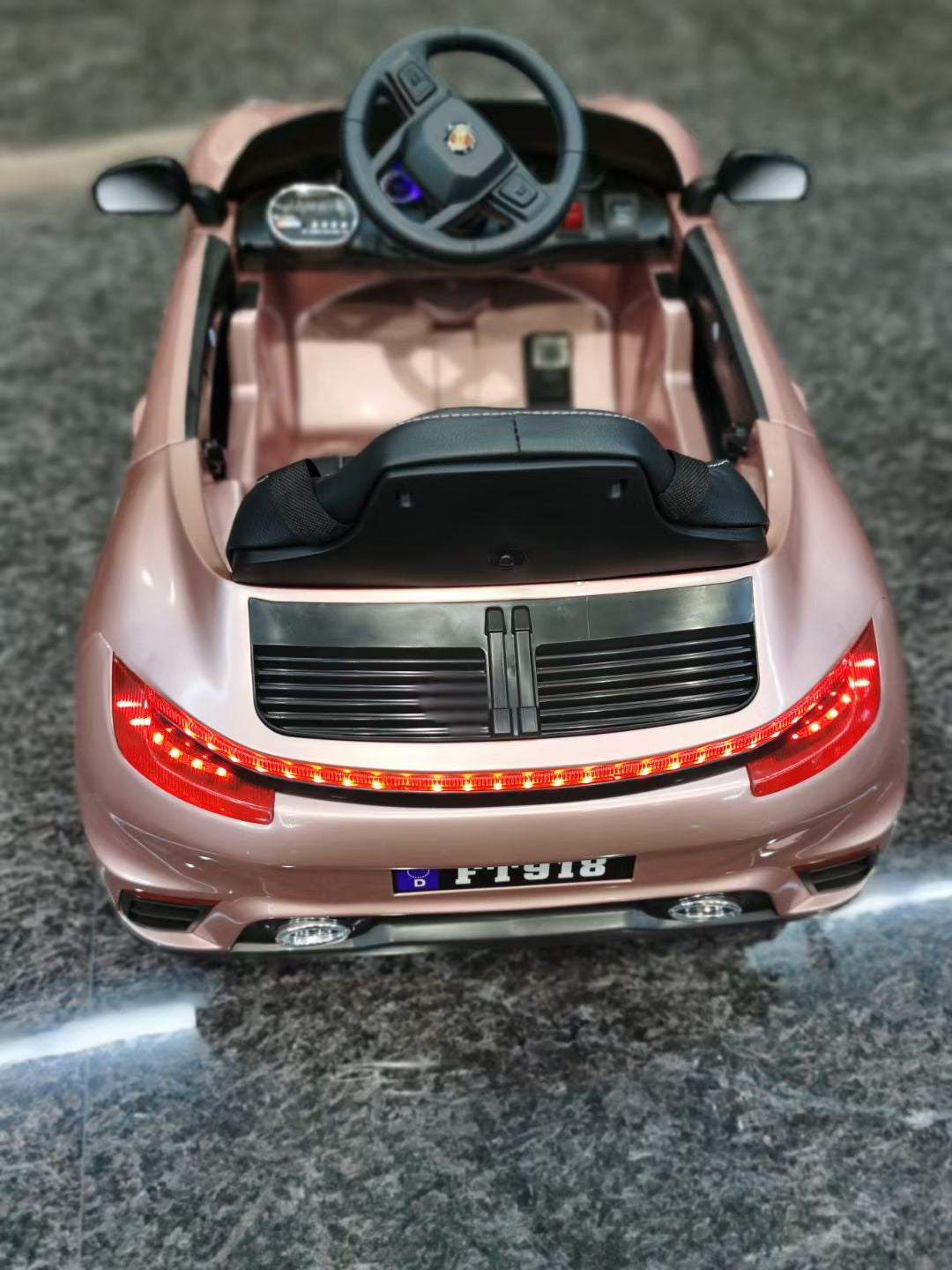 PORSCHE_918_RIDE_ON_CAR_12VOLTS_KIDS_CAR_12V_TOY_CARS_CANADA_