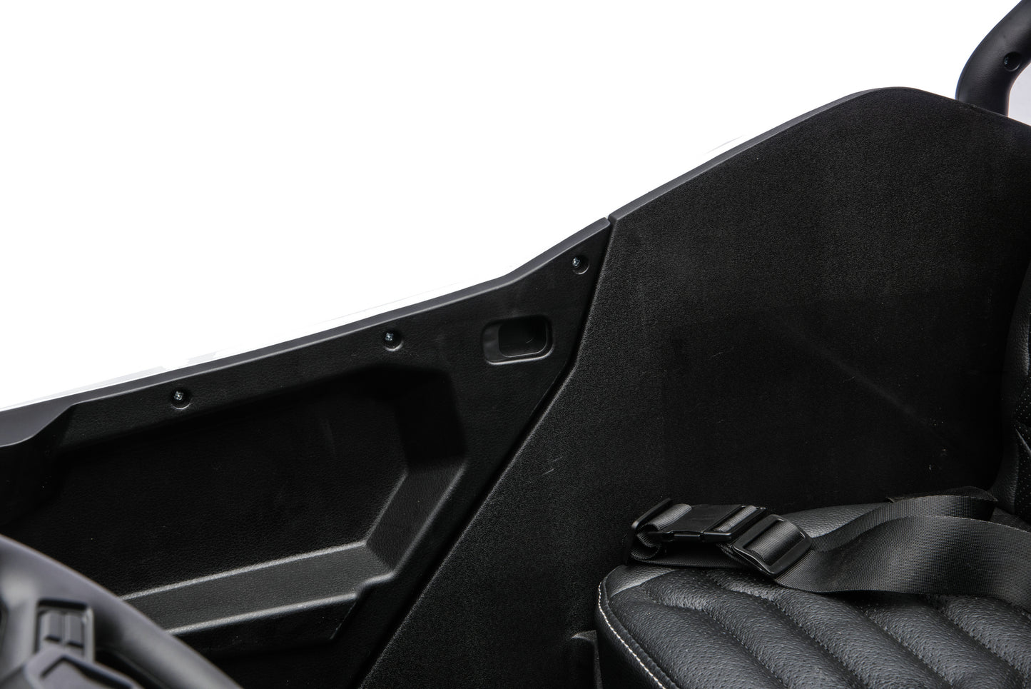True 4x4 drive system for better outdoor performance.