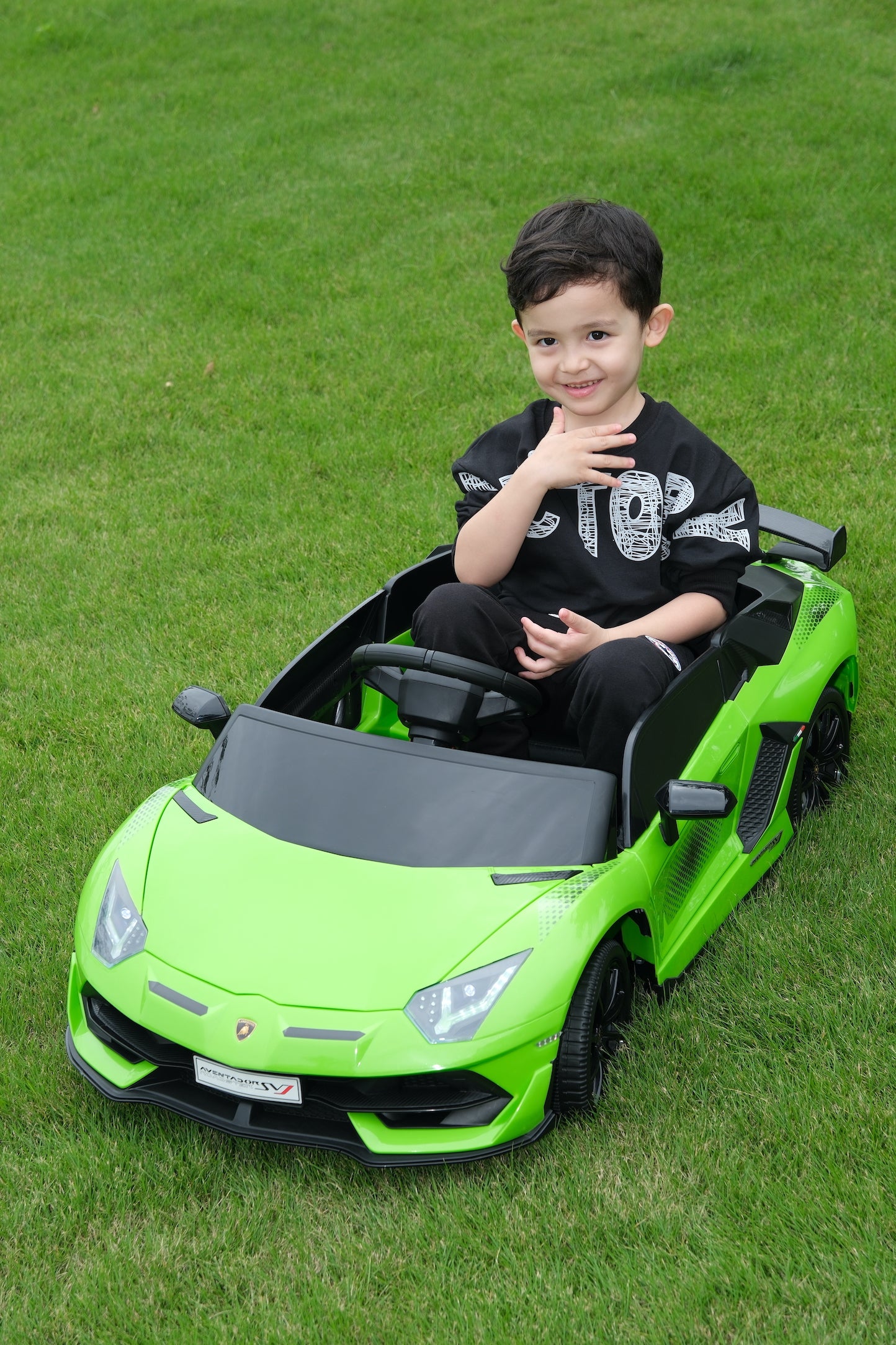Lamborghini Aventador SVJ 12V Kids Ride On Car Bluetooth Lambo Doo Toy Cars Canada